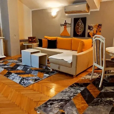 Monera Apartments&rooms&free Garage Appartamento *