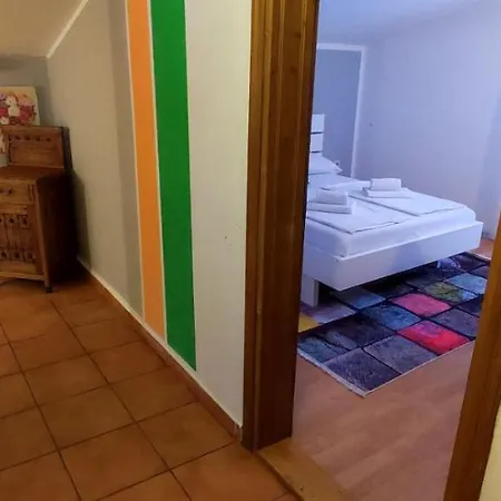 Monera Apartments&rooms&free Garage