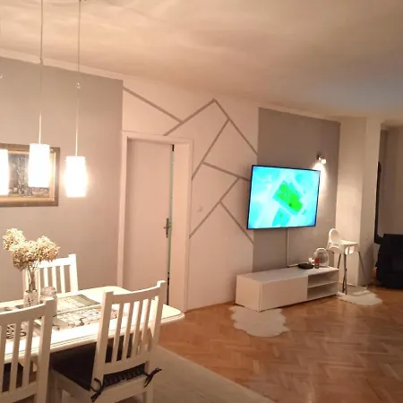 Monera Apartments&rooms&free Garage * Mostar
