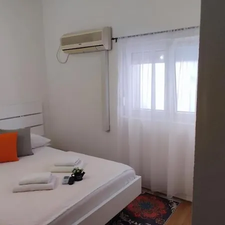 Monera & & Free Garage דירה Μόσταρ