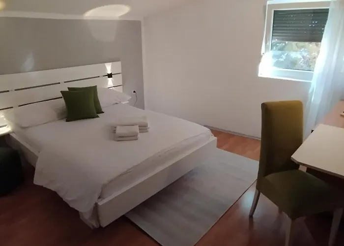 Appartamento Monera Apartments&rooms&free Garage *